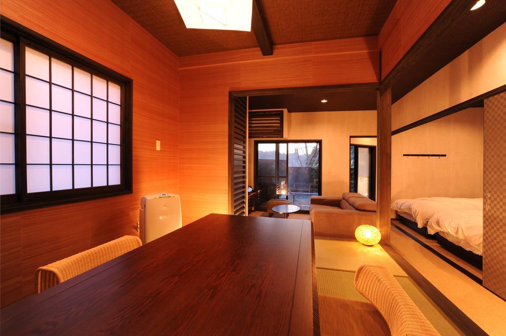 Hotel Uedaya Yamaga Esterno foto